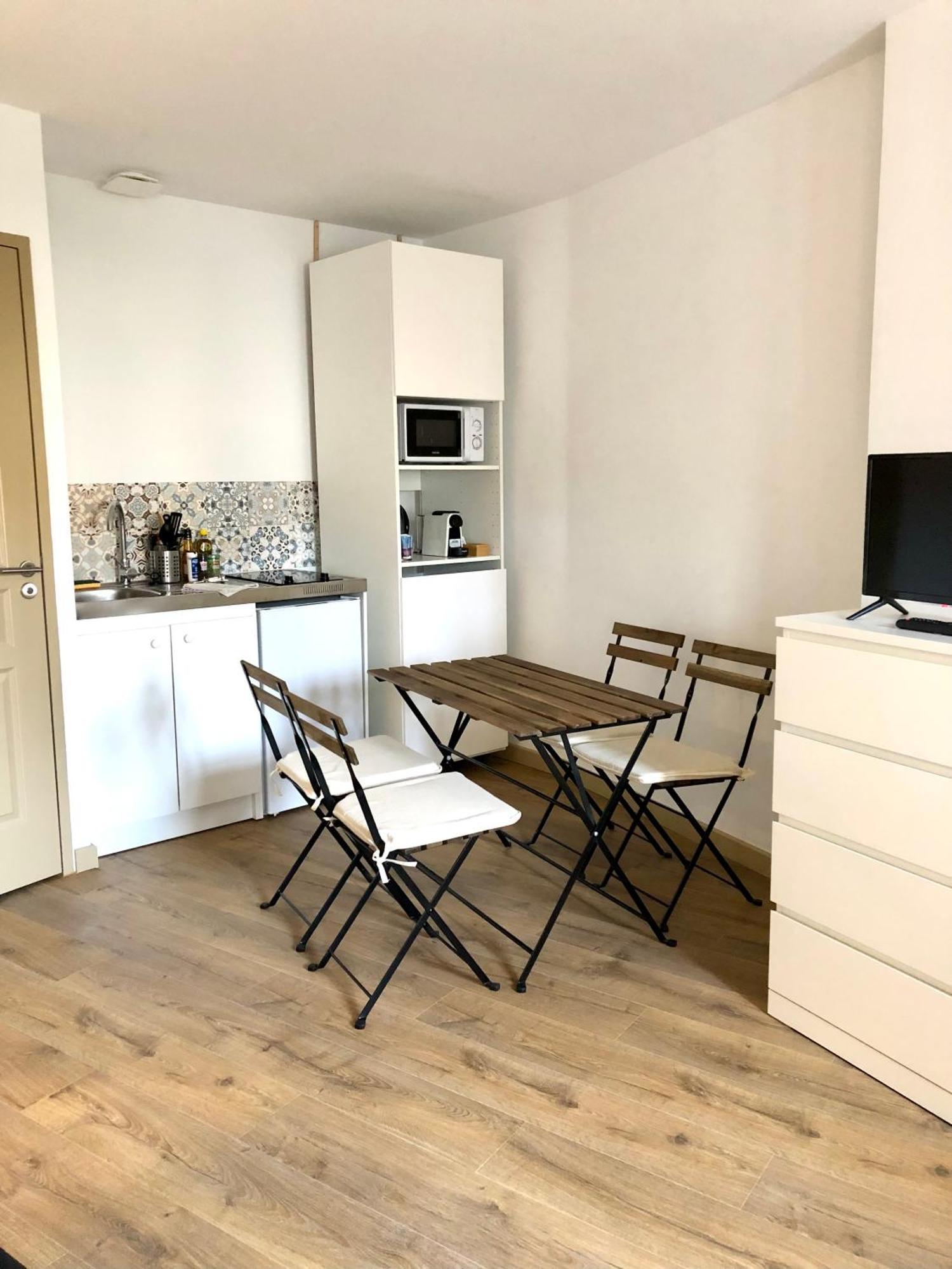 Logement Neuf, Tout Confort, Au Coeur Du Village Saint Didier  Zewnętrze zdjęcie