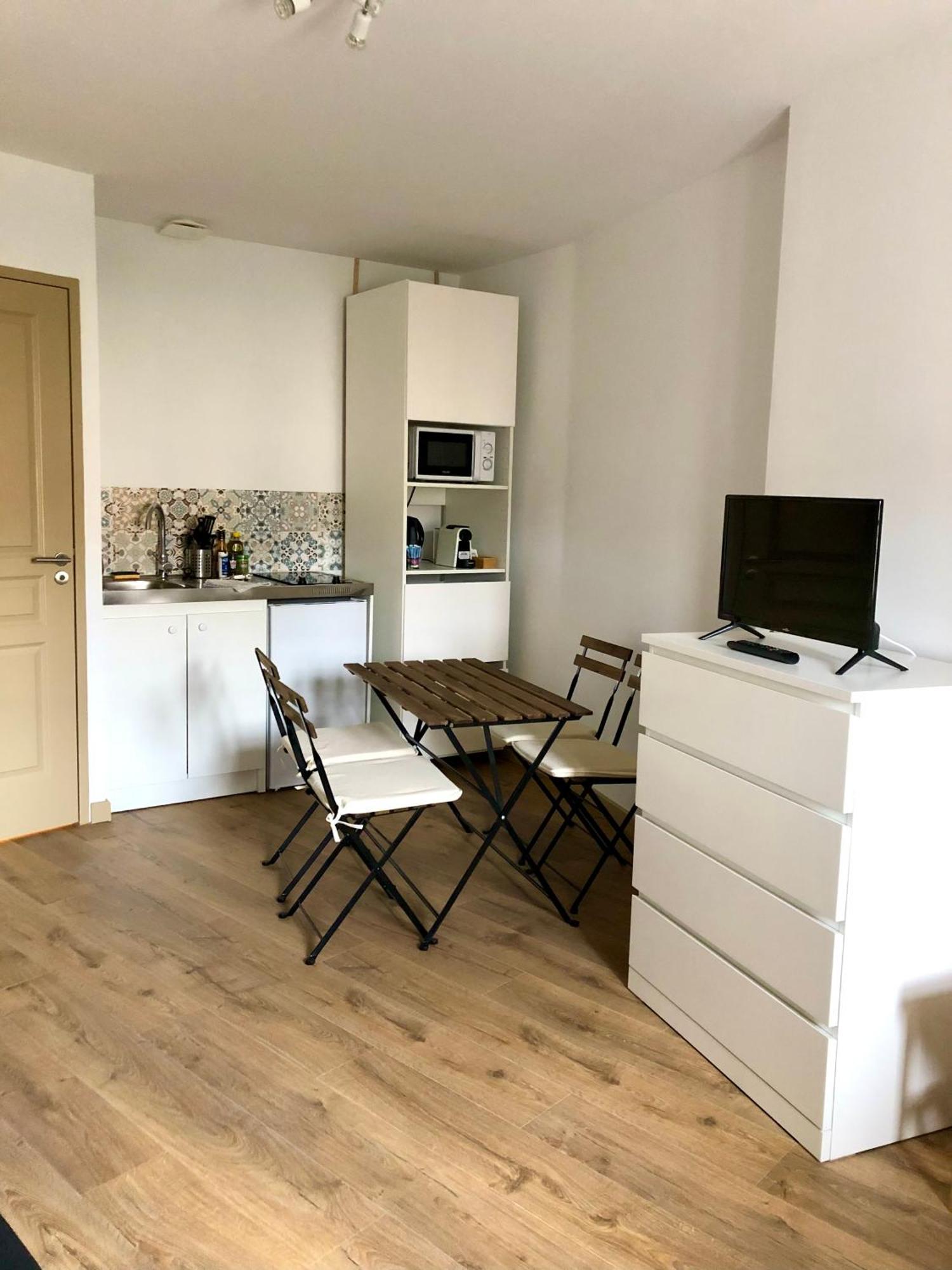 Logement Neuf, Tout Confort, Au Coeur Du Village Saint Didier  Zewnętrze zdjęcie